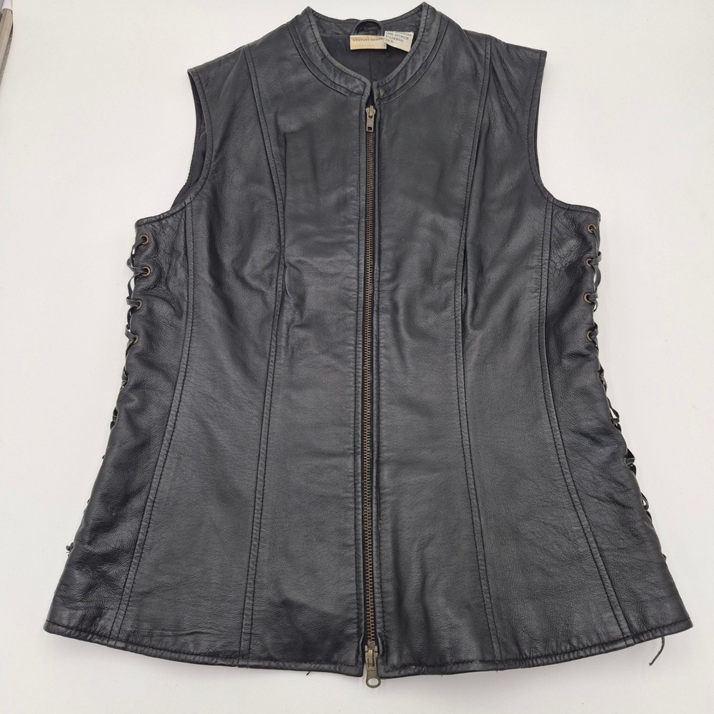 Newport News Womens Black Leather Lace Up Side Biker Vest Style H5441 Size 6